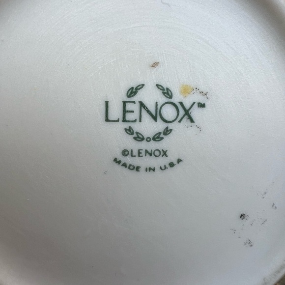 Vintage Lenox Woodland Elegant Floral Relief Medium Collectible Vase Green Mark - Picture 5 of 8